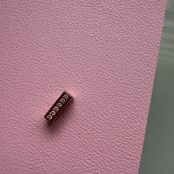 Pandora Rose Gold Reflections charm clip - Picture 2 of 3